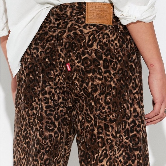 Levi’s Printed Baggy Dad Jeans - Picture 4 of 4